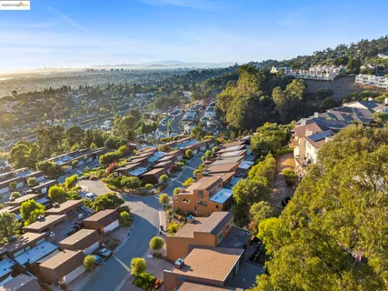 $799,000 | 12 Sereno Circle, Oakland, CA 94619