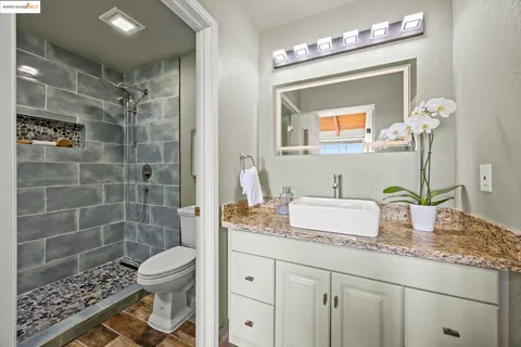 $799,000 | 12 Sereno Circle, Oakland, CA 94619