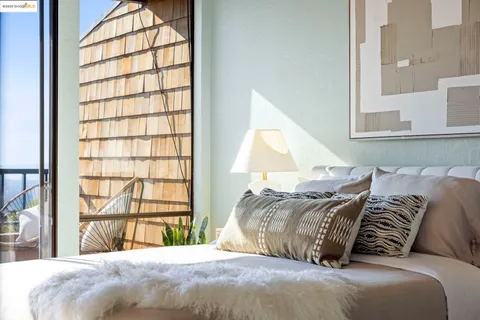 $799,000 | 12 Sereno Circle, Oakland, CA 94619