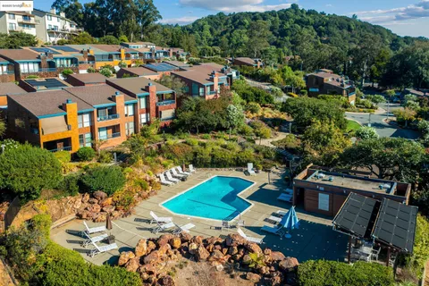 $799,000 | 12 Sereno Circle, Oakland, CA 94619