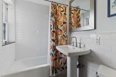$1,150,000 | 48 Beacon Street, Unit 9F, Boston, MA 02108