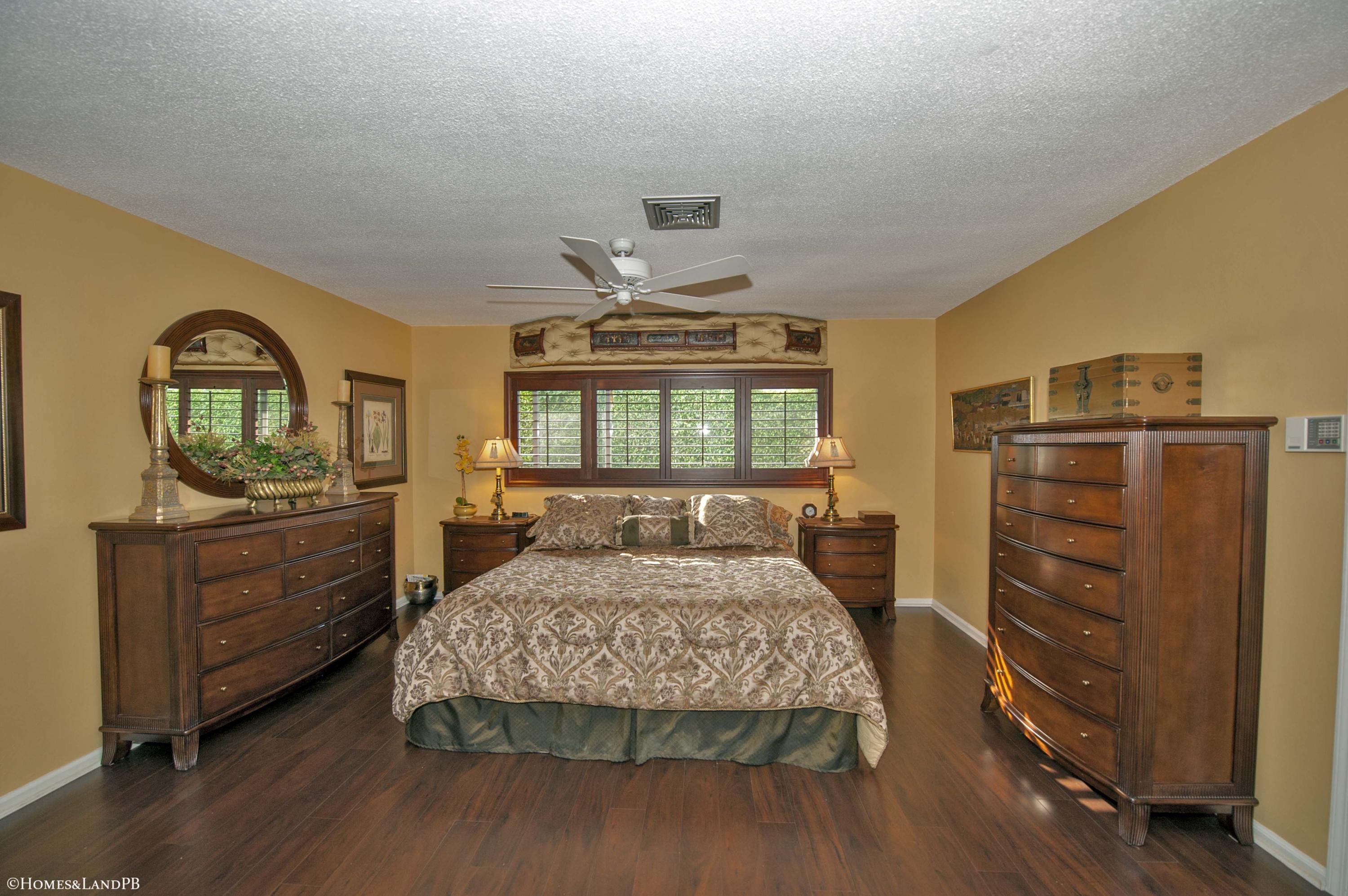 690 Elm Tree Lane Boca Raton, FL 33486 - Photo 11 of 20 690 Elm Tree Lane.12