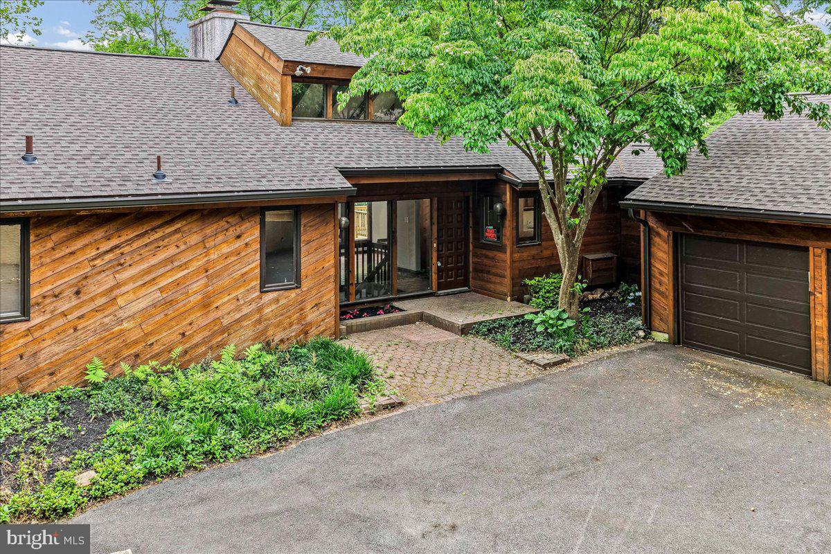 70 Heyburn Road Chadds Ford, PA 19317 - Photo 3 of 46 Front