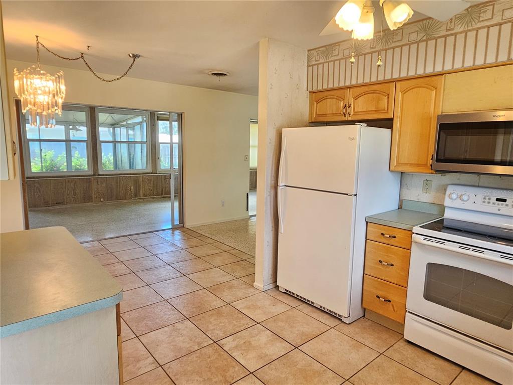 264 Glen Oak Road Venice, FL 34293 - Photo 10 of 40 Gallery Image 10