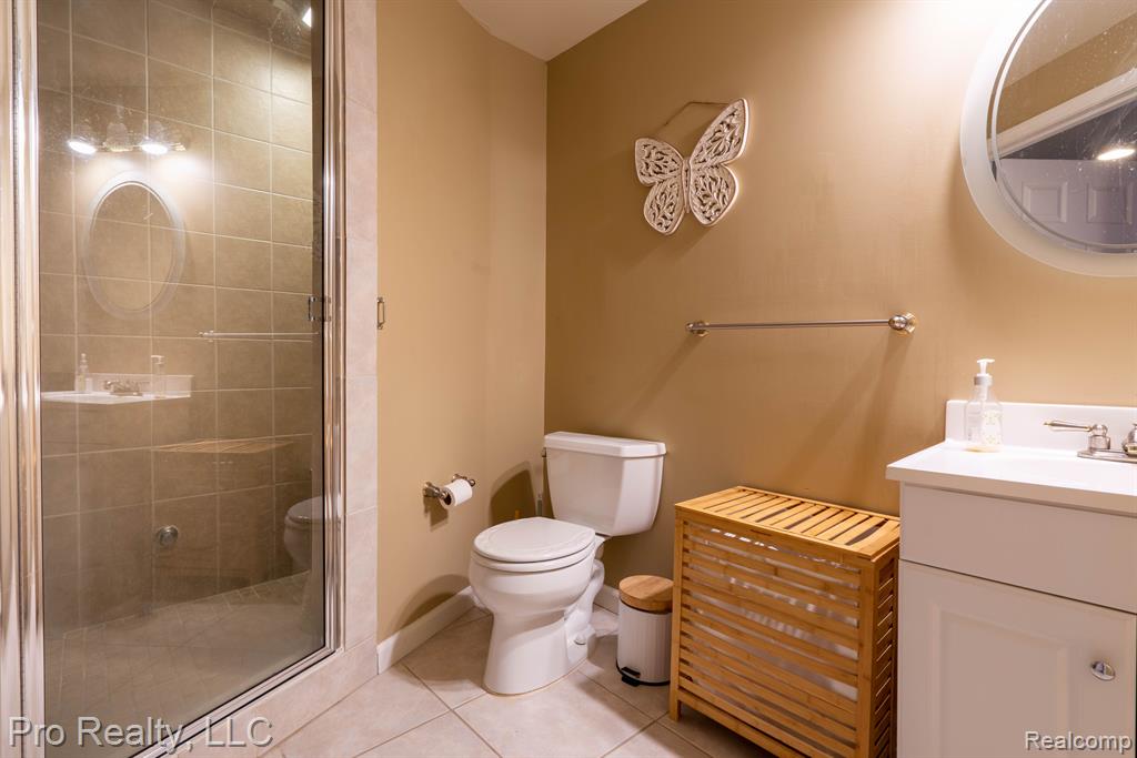 607 Bliss Drive Rochester Hills, MI 48307 - Photo 32 of 40
