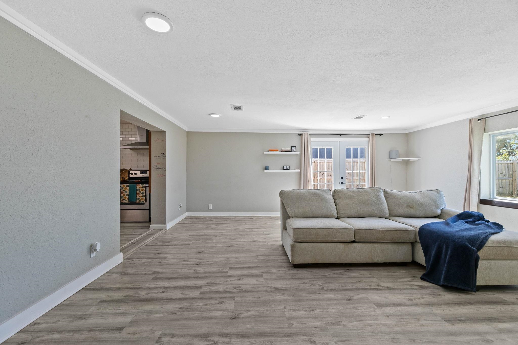 16796 Thompson Road Loxley, AL 36551 - Photo 25 of 93 Living Room