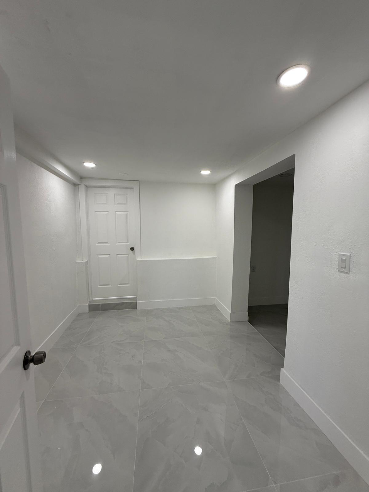 4400 Southwest 36th Street West Park, FL 33023 - Photo 8 of 23 PHOTO-2025-11-28-14-11-24