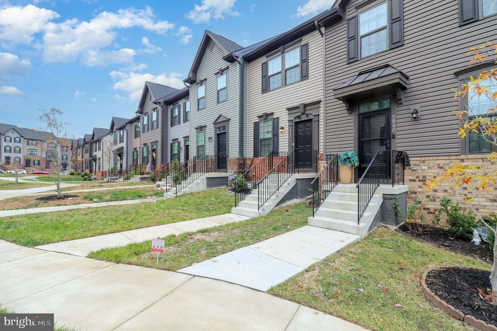 2042 Track Circle Fredericksburg, VA 22401 - Photo 3 of 12