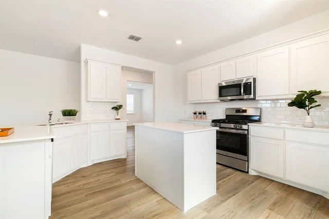 $2,740 | 800 Chip Street, Little Elm, TX 75068