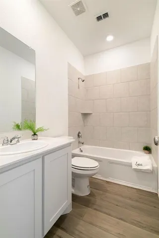 $2,740 | 800 Chip Street, Little Elm, TX 75068