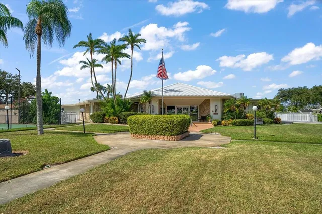 $690,000 | 14922 Crown Drive, Largo, FL 33774