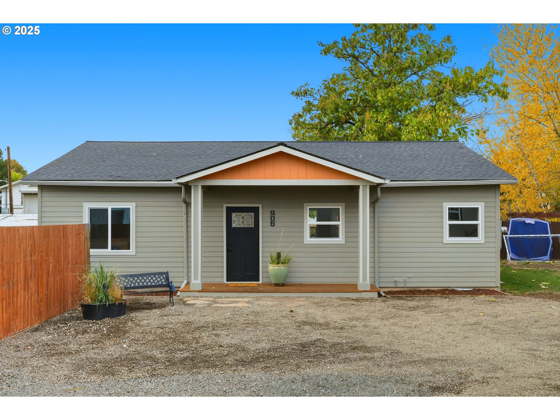 907 Cowl Street Milton Freewater, OR 97862 - Photo 2 of 31