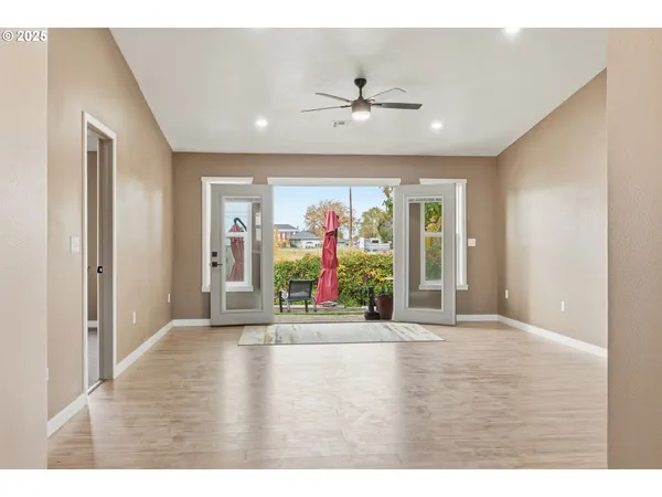 $459,000 | 907 Cowl Street, Milton Freewater, OR 97862