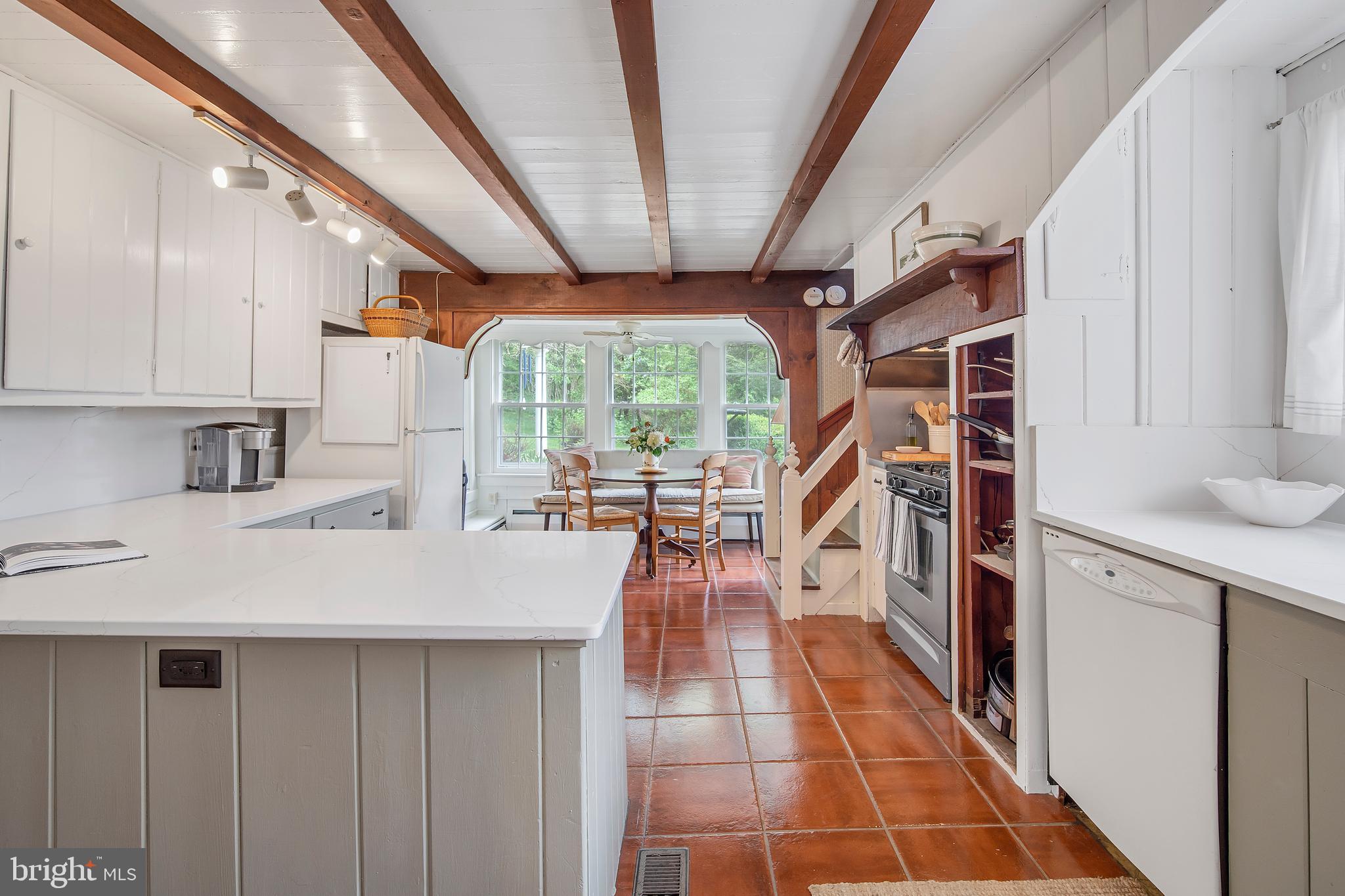 24501 Peach Tree Road Clarksburg, MD 20871 - Photo 11 of 81 Kitchen