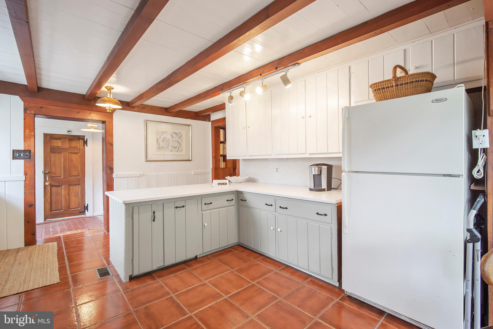 24501 Peach Tree Road Clarksburg, MD 20871 - Photo 18 of 81 Kitchen
