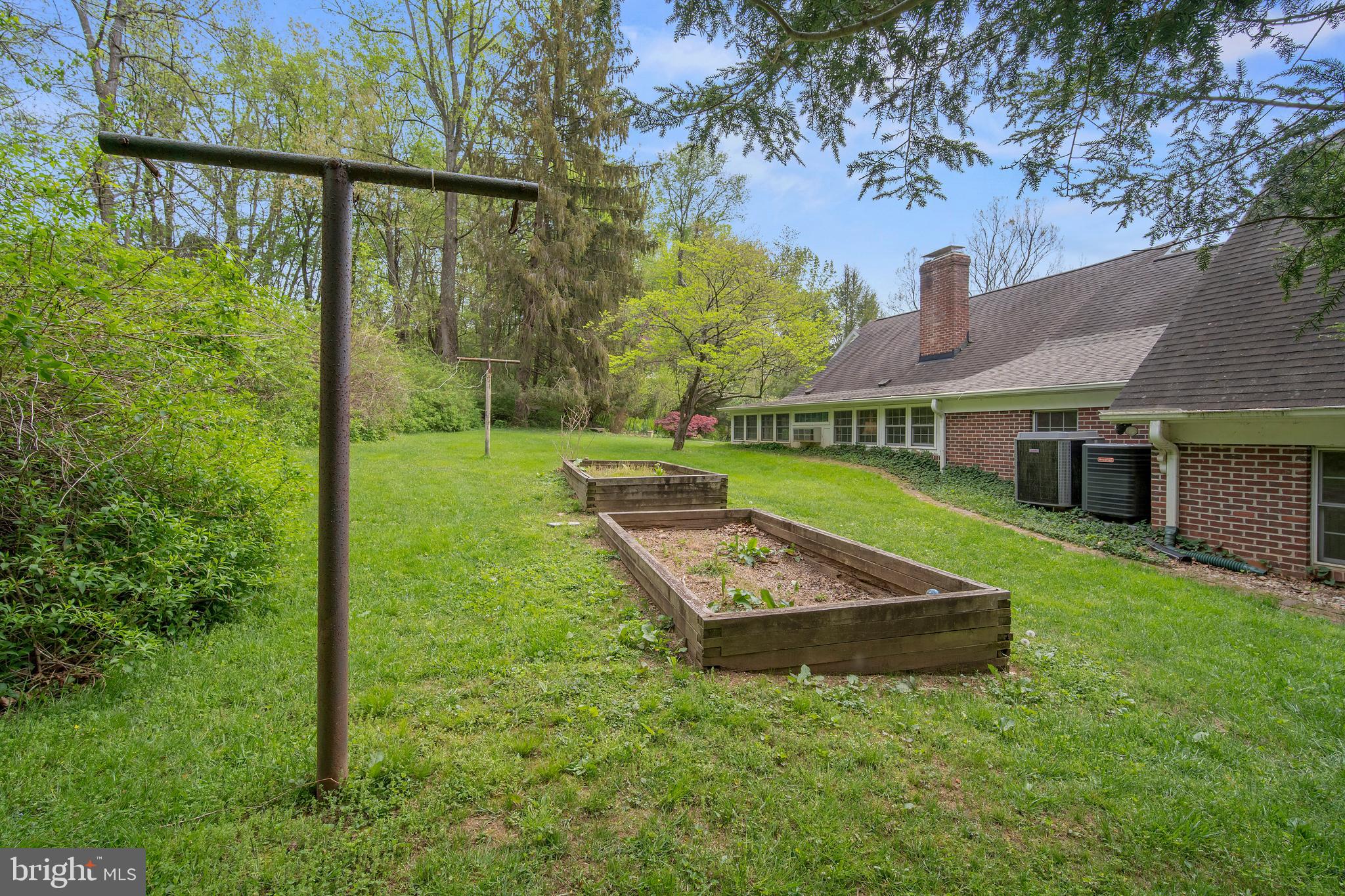 24501 Peach Tree Road Clarksburg, MD 20871 - Photo 61 of 81 Raised garden beds