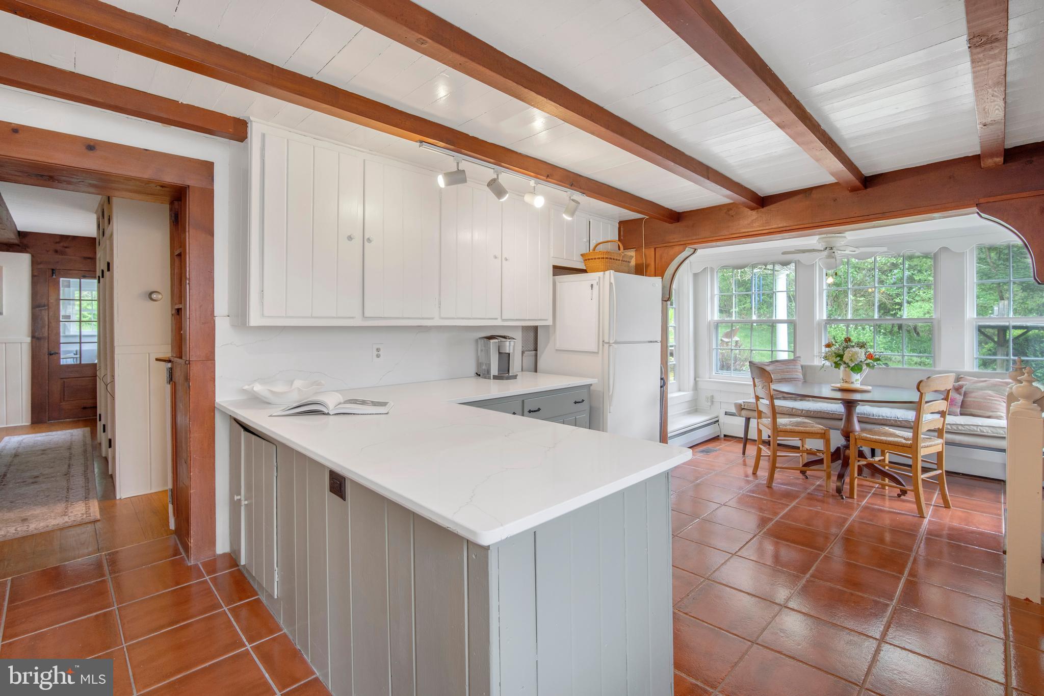 24501 Peach Tree Road Clarksburg, MD 20871 - Photo 10 of 81 Eat in kitchen