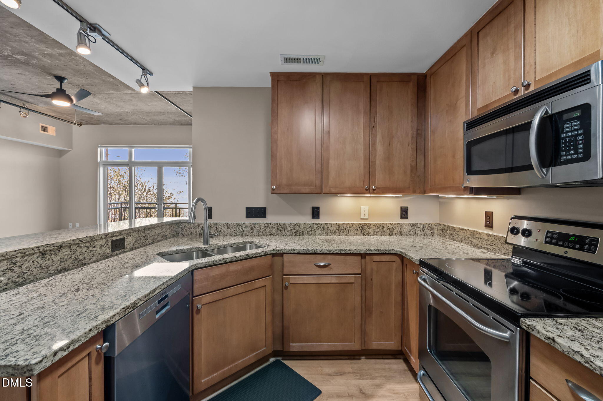 444 South Blount Street, Unit 205 Raleigh, NC 27601 - Photo 19 of 64 32-web-or-mls-P1114217