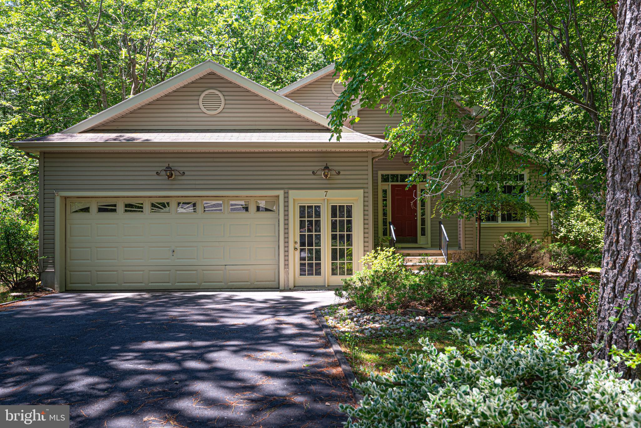 7 Beaconhill Road Ocean Pines, MD 21811 - Photo 1 of 39