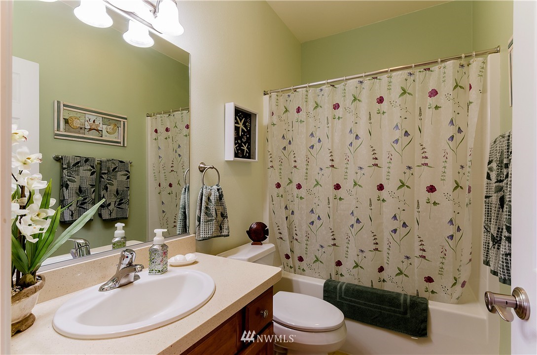 4341 Sinclair Loop Northeast Lacey, WA 98516 - Photo 13 of 25