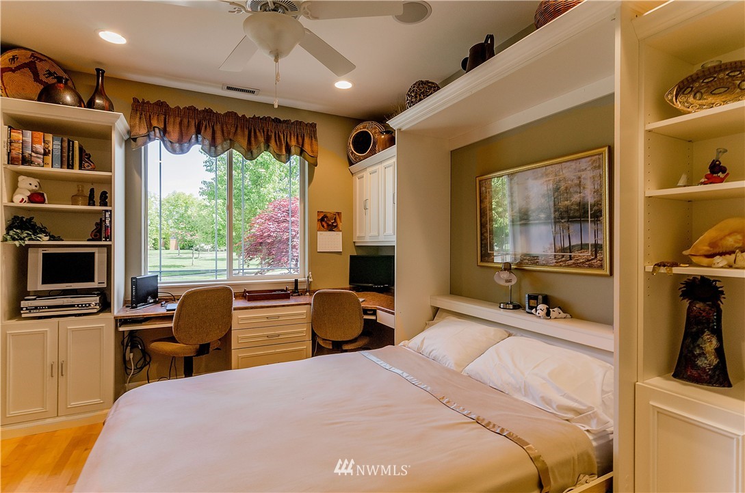 4341 Sinclair Loop Northeast Lacey, WA 98516 - Photo 16 of 25