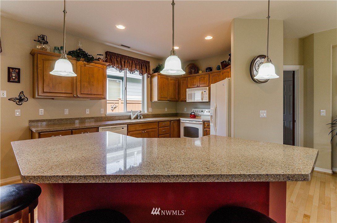 4341 Sinclair Loop Northeast Lacey, WA 98516 - Photo 9 of 25