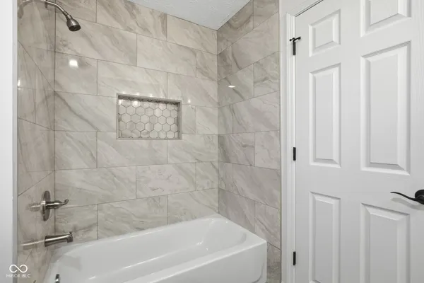 $464,825 | 310 Terrace Lane, Lebanon, IN 46052