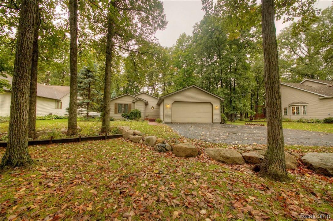1028 South Gale Road Davison, MI 48423 - Photo 2 of 34 930A2887_8_9.jpg