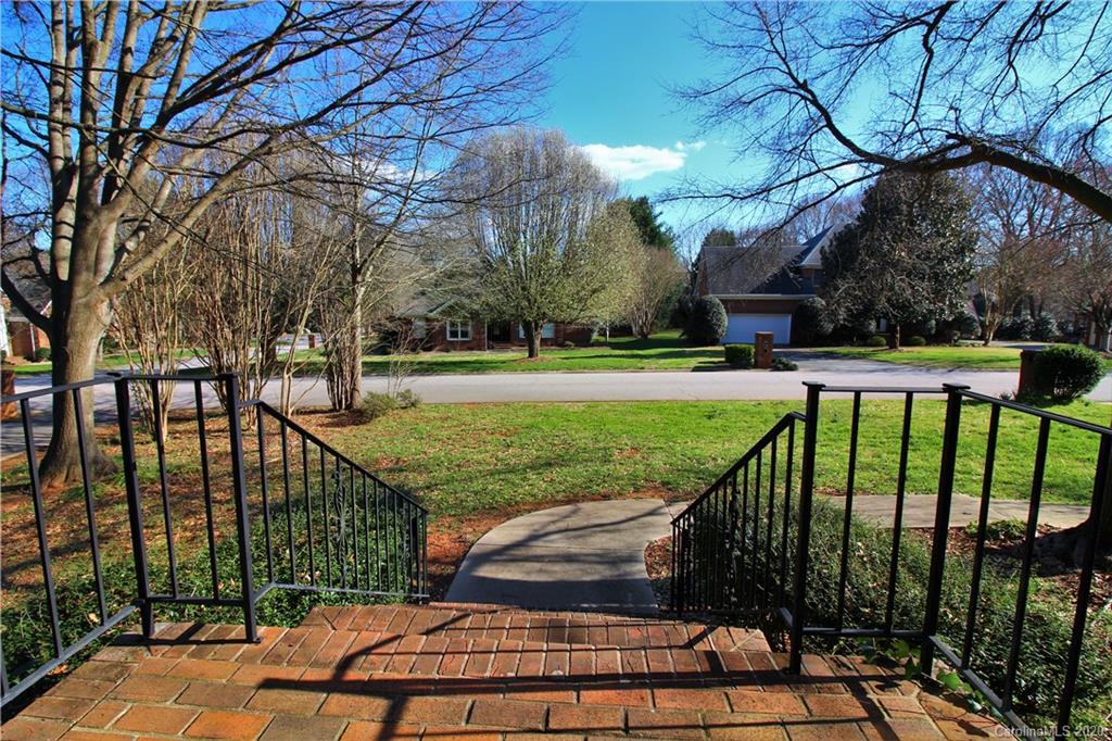 581 Beacon Knoll Lane Fort Mill, SC 29708 - Photo 8 of 41
