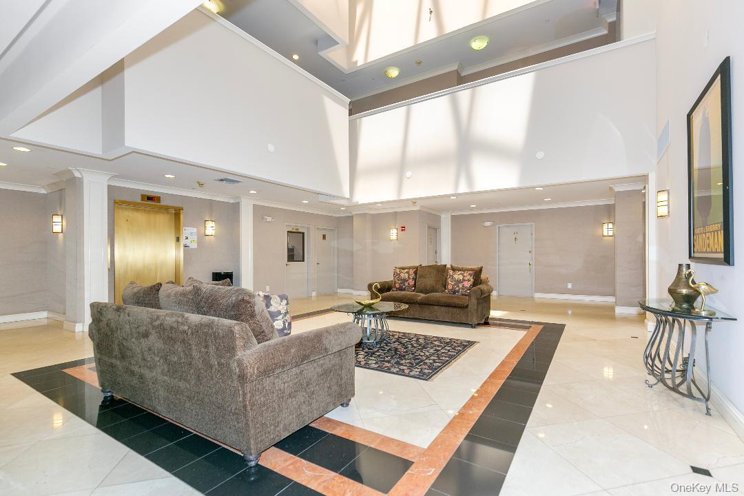 1 Portico Court Great Neck, NY 11021 - Photo 3 of 5