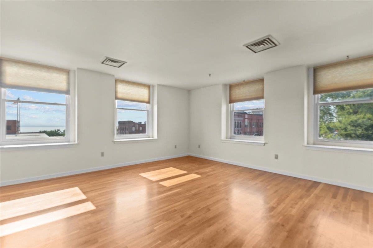 131 Main Street, Unit 302 Burlington, VT 05401 - Photo 1 of 29