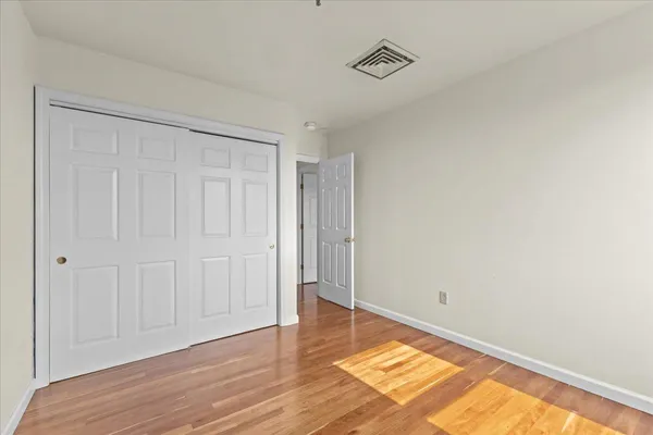 $374,900 | 131 Main Street, Unit 302, Burlington, VT 05401