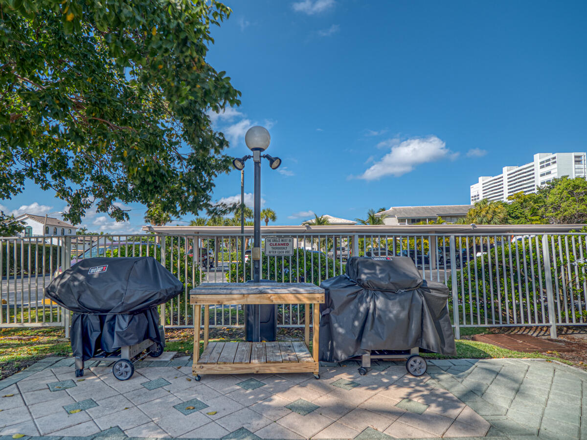 2851 South Ocean Boulevard, Unit 1A Boca Raton, FL 33432 - Photo 38 of 52 Bar-B-Que