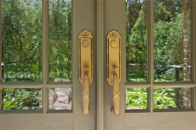 a view of a window with outside view