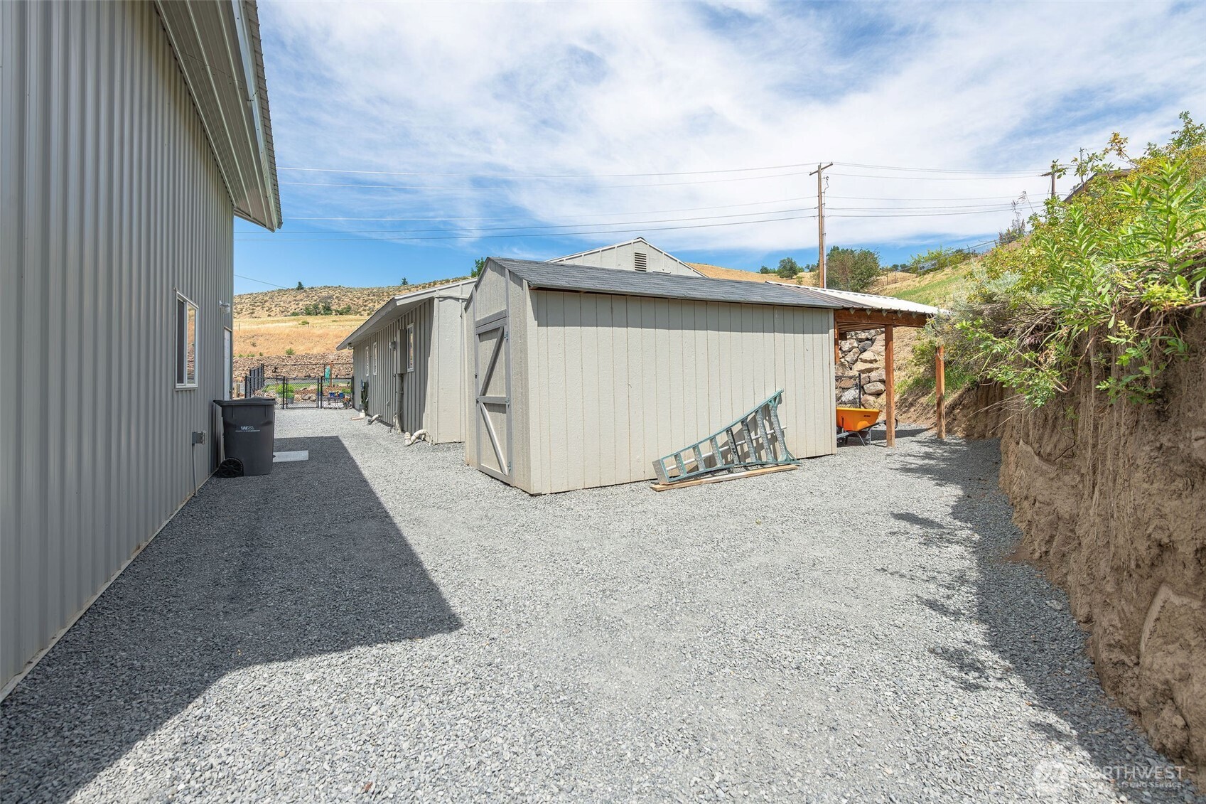 749 Wheeler Hill Road Wenatchee, WA 98801 - Photo 15 of 40