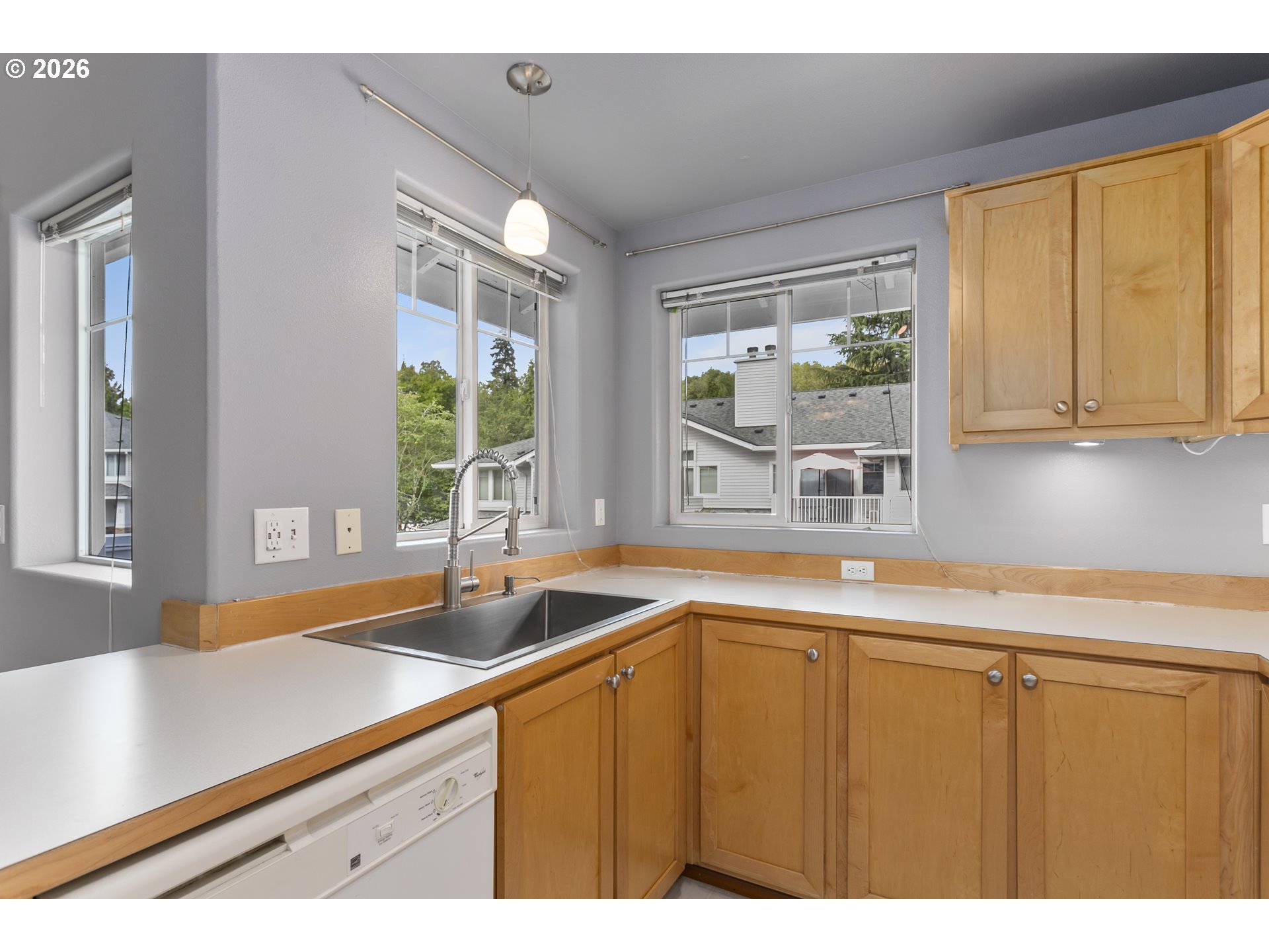 13682 Southwest Hall Boulevard, Unit 3 Portland, OR 97223 - Photo 9 of 29