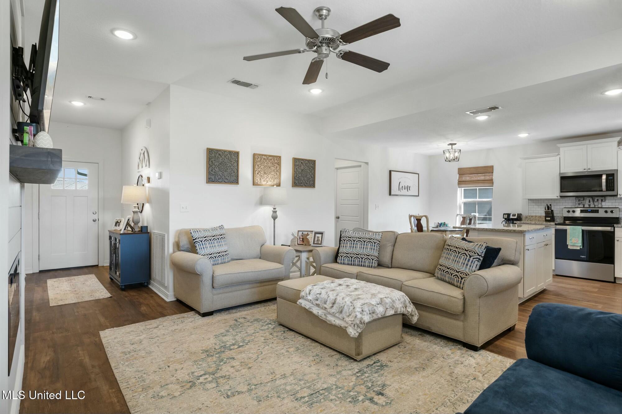 21 West Locust Sumrall, MS 39482 - Photo 8 of 46 tempImagesH0pGE