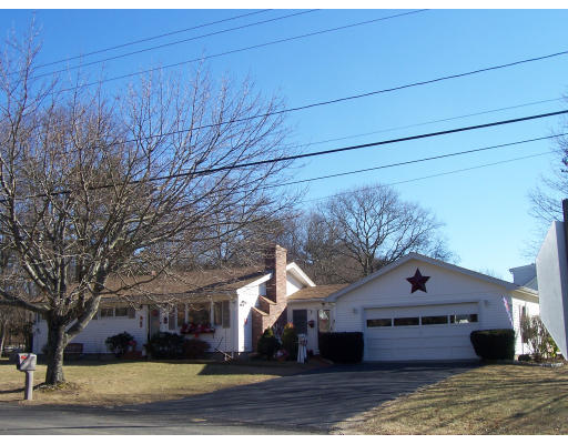 2 Chapel Road Mattapoisett, MA 02739 - Photo 3 of 8 Gallery Image 3