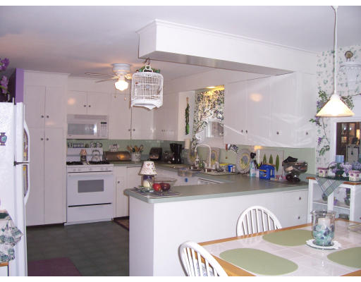2 Chapel Road Mattapoisett, MA 02739 - Photo 8 of 8 Gallery Image 8