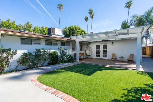 $1,250,000 | 19837 Gilmore Street, Woodland Hills, CA 91367