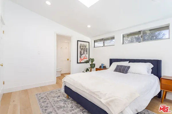 $1,250,000 | 19837 Gilmore Street, Woodland Hills, CA 91367