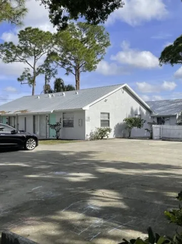 $1,550 | 1478 40th Avenue, Unit C1, Vero Beach, FL 32960