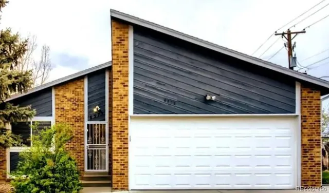 a view of front door