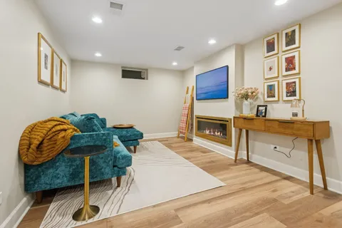 $745,000 | 524 South Kensington Avenue, La Grange, IL 60525