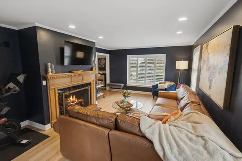 $745,000 | 524 South Kensington Avenue, La Grange, IL 60525