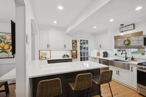 $745,000 | 524 South Kensington Avenue, La Grange, IL 60525