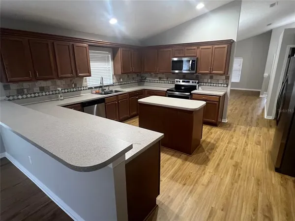 $2,500 | 1063 Bluegrass Drive, Groveland, FL 34736