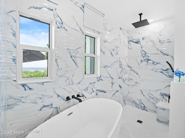 $3,400,000 | 933 South Atlantic Avenue, Cocoa Beach, FL 32931