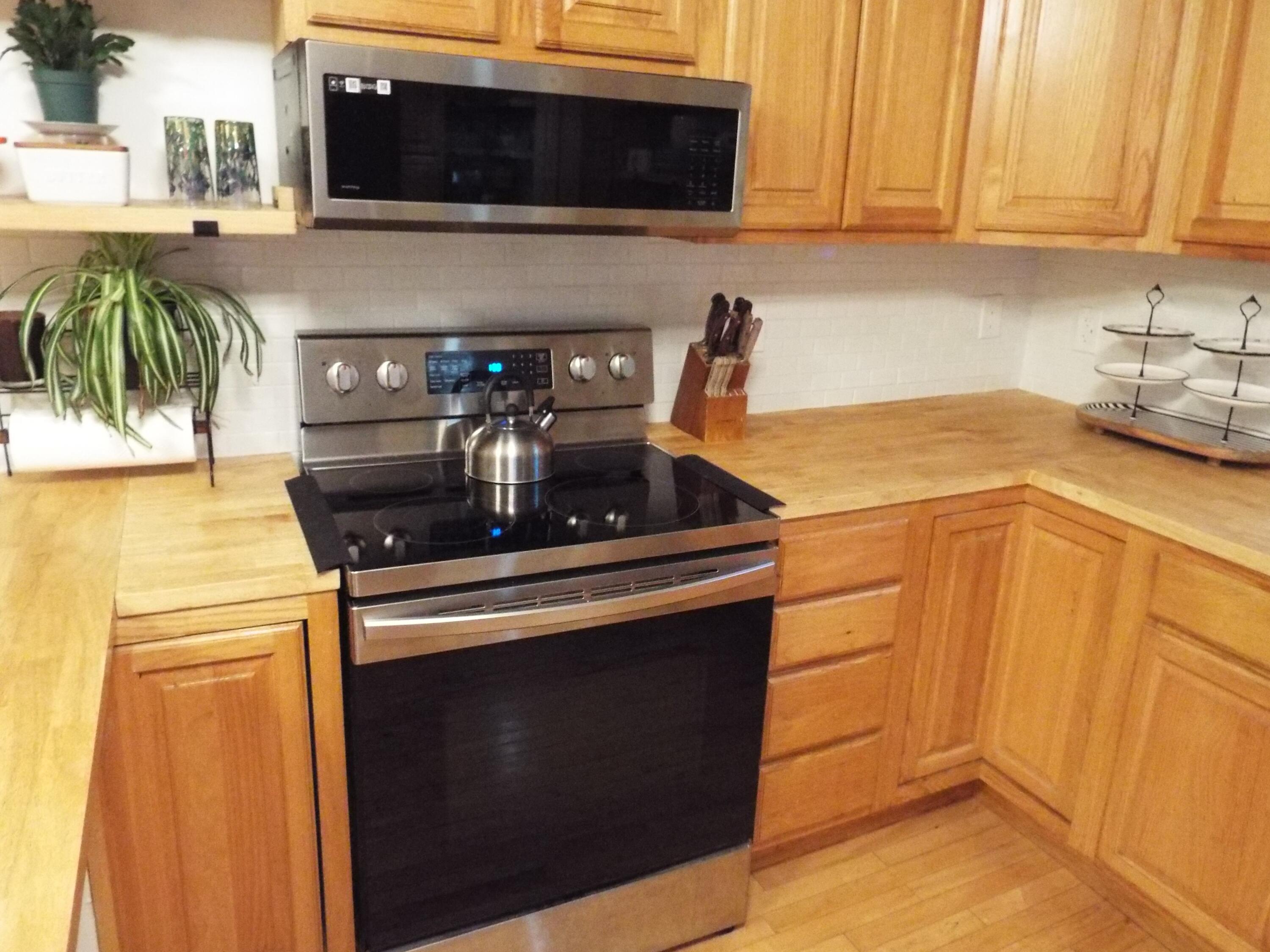 48 6th Street Bangor, ME 04401 - Photo 19 of 55 Moscone 19