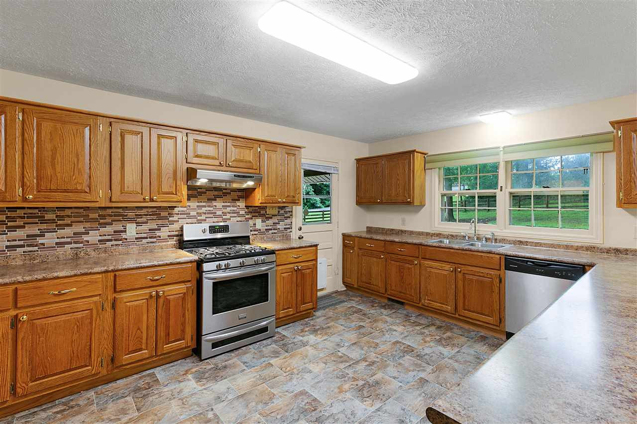 3108 Old Medina Road Jackson, TN 38305 - Photo 3 of 15 Photo 3